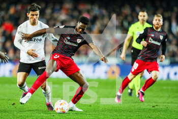 2023-01-26 - Inaki Williams of Athletic and Hugo Guillamon of Valencia during the Spanish cup, Copa del Rey, quarter finals football match between Valencia and Athletic Club de Bilbao on January 26, 2023 at Estadium Mestalla in Valencia, Spain - FOOTBALL - SPANISH CUP - VALENCIA V ATHLETIC CLUB - SPANISH CUP - SOCCER