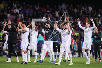 2023-04-05 - Players of Real Madrid celebrate the victory after the Spanish Cup, Copa del Rey, Semi Finals 2nd leg football match between FC Barcelona and Real Madrid on April 5, 2023 at Spotify Camp Nou stadium in Barcelona, Spain - FOOTBALL - SPANISH CUP - FC BARCELONA V REAL MADRID - SPANISH CUP - SOCCER