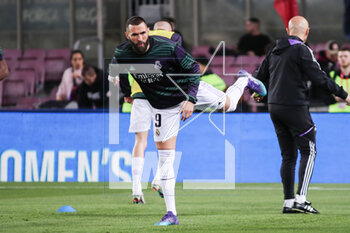 2023-04-05 - Karim Benzema of Real Madrid warms up during the Spanish Cup, Copa del Rey, Semi Finals 2nd leg football match between FC Barcelona and Real Madrid on April 5, 2023 at Spotify Camp Nou stadium in Barcelona, Spain - FOOTBALL - SPANISH CUP - FC BARCELONA V REAL MADRID - SPANISH CUP - SOCCER
