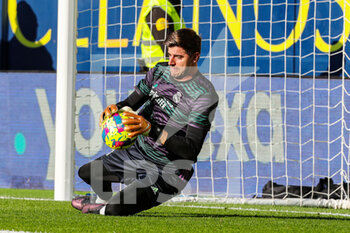 2023-01-07 - Thibaut Courtois of Real Madrid warms up during the Spanish championship La Liga football match between Villareal CF and Real Madrid on January 7, 2023 at La Ceramica Stadium in Castellon, Spain - FOOTBALL - SPANISH CHAMP - VILLARREAL V REAL MADRID - SPANISH LA LIGA - SOCCER