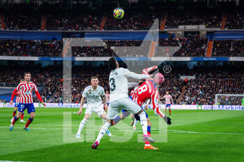 2023-02-25 - Antoine Griezmann (Atletico Madrid) and Éder Militão (Real Madrid) in action during the football match between
Real Madrid and Atletico Madrid called “El Derby” valid for the matchday 23 of La Liga celebrated in Madrid, Spain at Bernabeu stadium on Saturday 25 February 2023 - REAL MADRID VS ATLETICO MADRID - SPANISH LA LIGA - SOCCER