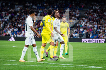 2023-04-08 - Vinícius Júnior (Real Madrid) is arguing with Daniel Parejo (Villareal) during the football match between
Real Madrid and Villareal
valid for the match day 28 of the Spanish first division league “La Liga” celebrated in Madrid, Spain at Bernabeu stadium on Saturday 08 April 2023 - REAL MADRID VS VILLAREAL - SPANISH LA LIGA - SOCCER