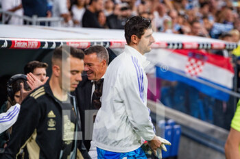 2023-04-22 - Thibaut Courtois (Real Madrid) entering the field before the football match between
Real Madrid and Celta Vigo
valid for the match day 30 of the Spanish first division league “La Liga” celebrated in Madrid, Spain at Bernabeu stadium on Saturday 22 April 2023 - REAL MADRID VS CELTA VIGO - SPANISH LA LIGA - SOCCER