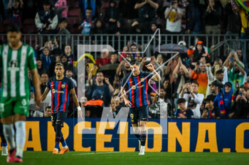 2023-04-29 - Robert Lewandowski (FC Barcelona) during a La Liga Santander match between FC Barcelona and Betis at Spotify Camp Nou, in Barcelona, Spain on April 29, 2023. (Photo / Felipe Mondino) - BARCELONA VS BETIS - SPANISH LA LIGA - SOCCER