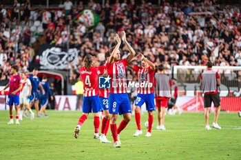 2023-08-28 - Saul Niguez (Atletico Madrid) greet the crowd at the end of the LaLiga EA Sports football match between Rayo Vallecano vs Atletico Madrid played at Estadio de Vallecas on August 28, 2023 in Madrid, Spain - RAYO VALLECANO VS ATLETICO MADRID - SPANISH LA LIGA - SOCCER