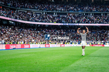 2023-09-02 - Jude Bellingham (Real Madrid) celebrate the victory at the end of the LaLiga EA Sports football match between Real Madrid vs Getafe played at Bernabeu stadium on September 02, 2023 in Madrid, Spain - REAL MADRID VS GETAFE - SPANISH LA LIGA - SOCCER