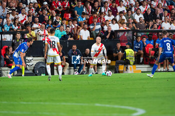 2023-09-15 - Isi Palazon (Rayo Vallecano) in action with the ball during the LaLiga EA Sports football match between Rayo Vallecano vs Deportivo Alaves played at Estadio de Vallecas on September 15, 2023 in Madrid, Spain - RAYO VALLECANO VS ALAVES - SPANISH LA LIGA - SOCCER