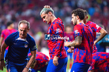 2023-10-01 - Antoine Griezmann (Atletico Madrid) warm up before the football match of Spanish championship La Liga EA Sports between Atletico Madrid vs Cadiz played at Metropolitano stadium on October 01, 2023 in Madrid, Spain - ATLETICO MADRID VS CADIZ - SPANISH LA LIGA - SOCCER