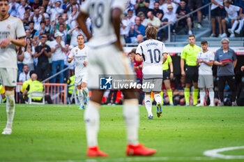 2023-10-07 - Luka Modric (Real Madrid) is replaced during the football match of Spanish championship La Liga EA Sports between Real Madrid vs Osasuna played at Bernabeu stadium on October 07, 2023 in Madrid, Spain - REAL MADRID VS OSASUNA - SPANISH LA LIGA - SOCCER