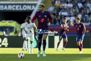 2023-10-28 - BARCELONA, SPAIN - OCTOBER 28: Ronald Araujo of FC Barcelona during the La Liga EA Sports match between FC Barcelona and Real Madrid at the Estadi Olimpic Lluis Companys on October 28, 2023 in Barcelona, SpainSpain La Liga soccer match FC Barcelona vs Real Madrid 900/Cordon Press - LA LIGA: FC BARCELONA VS REAL MADRID - SPANISH LA LIGA - SOCCER