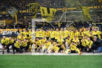 2023-04-30 - April 30, 2023, Bern, Wankdorf Stadium, Super League: BSC Young Boys - FC Luzern, the players from BSC Young Boys celebrate their 16th championship title in front of the fan curve. - SUPER LEAGUE: BSC YOUNG BOYS - FC LUZERN - SWISS SUPER LEAGUE - SOCCER