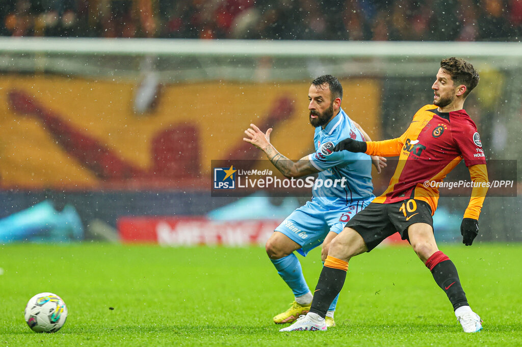 FOOTBALL - TURKISH CHAMP - GALATASARAY v TRABZONSPOR - TURKISH SUPER LEAGUE - SOCCER