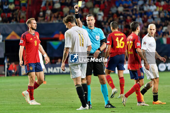 2023-06-15 - Nicolo Zaniolo (Italy) receives a yellow card - SEMIFINAL - SPAIN VS ITALY - UEFA NATIONS LEAGUE - SOCCER