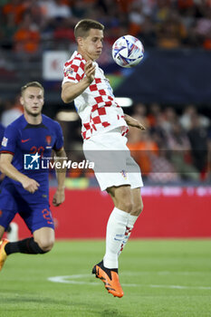 2023-06-14 - Mario Pasalic of Croatia during the UEFA Nations League, Semi-finals football match between Netherlands and Croatia on June 14, 2023 at Stadion Feijenoord 'De Kuip' in Rotterdam, Netherlands - FOOTBALL - UEFA NATIONS LEAGUE 2023 - 1/2 - NETHERLANDS V CROATIA - UEFA NATIONS LEAGUE - SOCCER