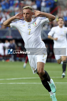 2023-06-15 - Davide Frattesi of Italy celebrates his goal - ultimately cancelled - during the UEFA Nations League Semi-final football match between Spain and Italy on June 15, 2023 at De Grolsch Veste, FC Twente stadium in Enschede, Netherlands - FOOTBALL - UEFA NATIONS LEAGUE 2023 - 1/2 - SPAIN V ITALY - UEFA NATIONS LEAGUE - SOCCER