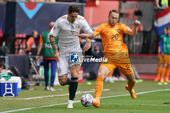 2023-06-18 - Nicolo Zaniolo (Italy) and Teun Koopmeiners (Netherlands) - THIRD-PLACE MATCH - NETHERLANDS VS ITALY - UEFA NATIONS LEAGUE - SOCCER