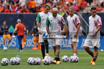 2023-06-18 - Players of Italy warm up - THIRD-PLACE MATCH - NETHERLANDS VS ITALY - UEFA NATIONS LEAGUE - SOCCER