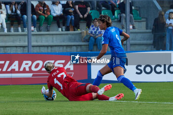 2023-09-26 - Valentina Giacinti of Italy and Jennifer Falk of Sweden compete for the ball during the UEFA Womens Nations League match between Italy and Sweden at on September 26, 2023 in Castel di Sangro, Italy. ©Photo: Cinzia Camela. - ITALY WOMEN VS SWEDEN - UEFA NATIONS LEAGUE - SOCCER