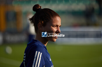 2023-09-26 - Manuela Giugliano of Italy during the warm-up of the UEFA Womens Nations League match between Italy and Sweden at on September 26, 2023 in Castel di Sangro, Italy. ©Photo: Cinzia Camela. - ITALY WOMEN VS SWEDEN - UEFA NATIONS LEAGUE - SOCCER