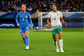 2023-08-02 - Amandine Henry of France and Andreia Norton of Portugal during the 2023 UEFA Women’s Nations League, League A - Group A2 football match between France and Portugal on 22 September 2023 at Stade du Hainaut - Valenciennes, France - FOOTBALL - WOMEN'S NATIONS LEAGUE 2023 - FRANCE V PORTUGAL - UEFA NATIONS LEAGUE - SOCCER