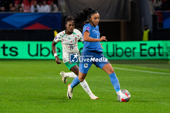2023-08-02 - Diana Silva of Portugal and Sakina Karchaoui of France fight for the ball during the 2023 UEFA Women’s Nations League, League A - Group A2 football match between France and Portugal on 22 September 2023 at Stade du Hainaut - Valenciennes, France - FOOTBALL - WOMEN'S NATIONS LEAGUE 2023 - FRANCE V PORTUGAL - UEFA NATIONS LEAGUE - SOCCER