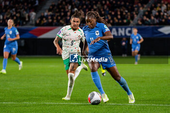 2023-08-02 - Ana Borges of Portugal and Kadidiatou Diani of France fight for the ball during the 2023 UEFA Women’s Nations League, League A - Group A2 football match between France and Portugal on 22 September 2023 at Stade du Hainaut - Valenciennes, France - FOOTBALL - WOMEN'S NATIONS LEAGUE 2023 - FRANCE V PORTUGAL - UEFA NATIONS LEAGUE - SOCCER