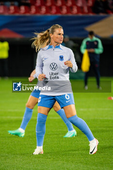 2023-08-02 - Amandine Henry of France warms up ahead of the 2023 UEFA Women’s Nations League, League A - Group A2 football match between France and Portugal on 22 September 2023 at Stade du Hainaut - Valenciennes, France - FOOTBALL - WOMEN'S NATIONS LEAGUE 2023 - FRANCE V PORTUGAL - UEFA NATIONS LEAGUE - SOCCER
