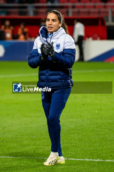 2023-08-02 - Amel Majri of France celebrates the victory after the 2023 UEFA Women’s Nations League, League A - Group A2 football match between France and Portugal on 22 September 2023 at Stade du Hainaut - Valenciennes, France - FOOTBALL - WOMEN'S NATIONS LEAGUE 2023 - FRANCE V PORTUGAL - UEFA NATIONS LEAGUE - SOCCER