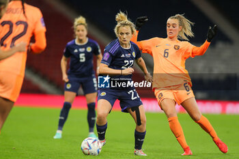 2023-10-31 - Erin Cuthbert of Scotland and Jill Roord of Netherlands during the UEFA Women's Nations League, League A Group A1, football match between Scotland and Netherlands on 31 October 2023 at Hampden Park in Glasgow, Scotland - FOOTBALL - WOMEN'S NATIONS LEAGUE - SCOTLAND V NETHERLANDS - UEFA NATIONS LEAGUE - SOCCER