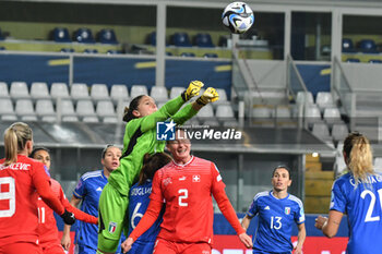 2023-12-05 - Laura Giuliani of Italia in action during Women Nation League match between Italia and Swittzerland at Stadio Ennio Tardini, Parma - WOMEN - ITALY VS SWITZERLAND - UEFA NATIONS LEAGUE - SOCCER