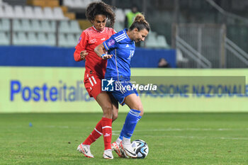 2023-12-05 - Coumba Sow of Swittzerland contrast Arianna Caruso of Italia during Women Nation League match between Italia and Swittzerland at Stadio Ennio Tardini, Parma - WOMEN - ITALY VS SWITZERLAND - UEFA NATIONS LEAGUE - SOCCER