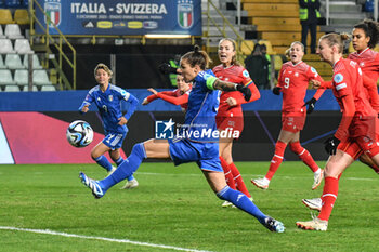 2023-12-05 - attemp to Elena Linari of Italia during Women Nation League match between Italia and Swittzerland at Stadio Ennio Tardini, Parma - WOMEN - ITALY VS SWITZERLAND - UEFA NATIONS LEAGUE - SOCCER