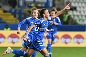 2023-12-05 - Arianna Caruso of Italia celebrates scoring her team's first goal to make the score 3-0 during Women Nation League match between Italia and Swittzerland at Stadio Ennio Tardini, Parma - WOMEN - ITALY VS SWITZERLAND - UEFA NATIONS LEAGUE - SOCCER