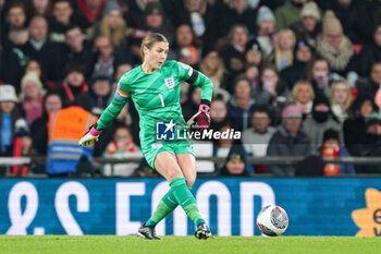 2023-12-01 - Mary Earps (1) of England during the UEFA Women's Nations League, Group A football match between England and Netherlands on 1 December 2023 at Wembley Stadium in London, England - FOOTBALL - WOMEN'S NATIONS LEAGUE - ENGLAND V NETHERLANDS - UEFA NATIONS LEAGUE - SOCCER