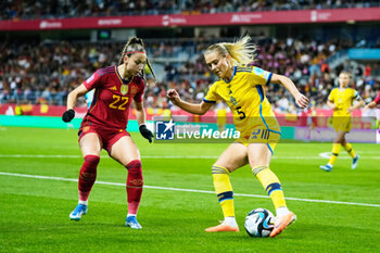 2023-12-05 - Amanda Nilden of Sweden and Athenea del Castillo of Spain during the UEFA Women's Nations League, Group D football match between Spain and Sweden on December 5, 2023 at La Rosaleda stadium in Malaga, Spain - FOOTBALL - WOMEN'S NATIONS LEAGUE - SPAIN V SWEDEN - UEFA NATIONS LEAGUE - SOCCER