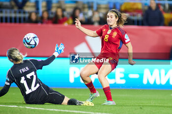 2023-12-05 - Mariona Caldentey of Spain shoots for goal during the UEFA Women's Nations League, Group D football match between Spain and Sweden on December 5, 2023 at La Rosaleda stadium in Malaga, Spain - FOOTBALL - WOMEN'S NATIONS LEAGUE - SPAIN V SWEDEN - UEFA NATIONS LEAGUE - SOCCER
