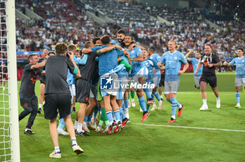 2023-08-16 - Players of Manchester City after winning the UEFA Super Cup match between Manchester City and Sevilla FC at Georgios Karaiskakis Stadium on August 16, 2023, in Piraeus, Greece. - UEFA SUPER CUP MANCHESTER CITY VS SEVILLA FC - UEFA SUPER CUP - SOCCER