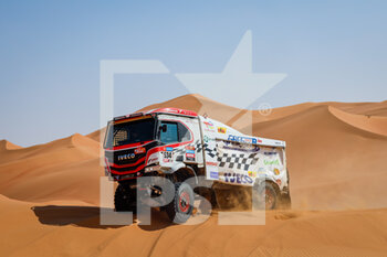 2023-01-12 - 534 BOUWENS Igor (bel), WADE Syndiely (sen), BOERBOOM Ulrich (bel), GREGOOR Racing Team, Iveco, Trucks, action during the Stage 11 of the Dakar 2023 between Shaybah and Empty Quarter Marathon, on January 12, 2023 in Empty Quarter Marathon, Saudi Arabia - AUTO - DAKAR 2023 - STAGE 11 - GIRO D'ITALIA - CYCLING
