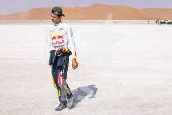 2023-01-12 - QUINTERO Seth (usa), Red Bull Off-Road Junior Team USA presented by BF Goodrich, Can-Am, SSV, FIA W2RC, portrait during the Stage 11 of the Dakar 2023 between Shaybah and Empty Quarter Marathon, on January 12, 2023 in Empty Quarter Marathon, Saudi Arabia - AUTO - DAKAR 2023 - STAGE 11 - GIRO D'ITALIA - CYCLING
