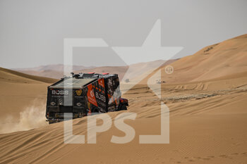 2023-01-12 - 502 VAN KASTEREN Janus (nld), RODEWALD Darek (pol), SNIJDERS Marcel (nld), BOSS Machinery Team de Rooy, Iveco, Trucks, action during the Stage 11 of the Dakar 2023 between Shaybah and Empty Quarter Marathon, on January 12, 2023 in Empty Quarter Marathon, Saudi Arabia - AUTO - DAKAR 2023 - STAGE 11 - RALLY - MOTORS