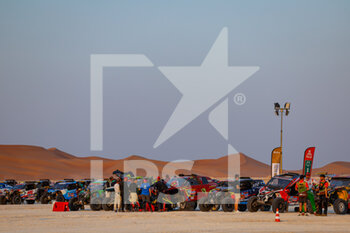 2023-01-12 - 306 CECCALDI-Pisson Jean-Luc (fra), DUPLE Cédric (fra), JLC Racing, JLC Racing, SSV, FIA W2RC, atmosphere during the Stage 11 of the Dakar 2023 between Shaybah and Empty Quarter Marathon, on January 12, 2023 in Empty Quarter Marathon, Saudi Arabia - AUTO - DAKAR 2023 - STAGE 11 - GIRO D'ITALIA - CYCLING