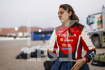 2023-01-12 - AKEEL Dania (sau), South Racing Can-Am, BRP, SSV, FIA W2RC, portrait during the Stage 11 of the Dakar 2023 between Shaybah and Empty Quarter Marathon, on January 12, 2023 in Empty Quarter Marathon, Saudi Arabia - AUTO - DAKAR 2023 - STAGE 11 - GIRO D'ITALIA - CYCLING