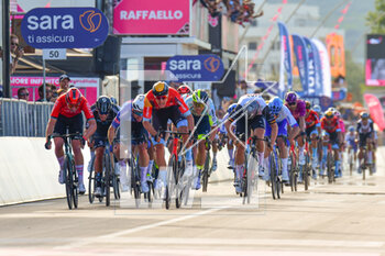 2023-05-07 - Final Sprint of Tappa 2 Giro d'Italia - 2 STAGE - TERAMO - SAN SALVO - GIRO D'ITALIA - CYCLING