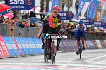 2023-05-16 - Nilsen Magnus Cort - finish line stage 10 - 10 STAGE - SCANDIANO - VIAREGGIO - GIRO D'ITALIA - CYCLING