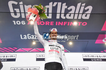 2023-05-18 - Joao Pedro Almeida - Maglia Bianca stage 12 - Giro D'Italia 2023 - 12 STAGE - BRA - RIVOLI - GIRO D'ITALIA - CYCLING