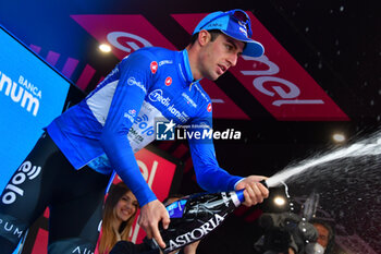 2023-05-18 - Davide Bais - Maglia Azzurra stage 12 - Giro D'Italia 2023 - 12 STAGE - BRA - RIVOLI - GIRO D'ITALIA - CYCLING