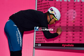 2023-05-19 - Team Corratec on the signature podium - Stage 13 - Giro d'Italia 2023 - 13 STAGE - BORGOFRANCO D'IVREA - CRANS MONTANA - GIRO D'ITALIA - CYCLING