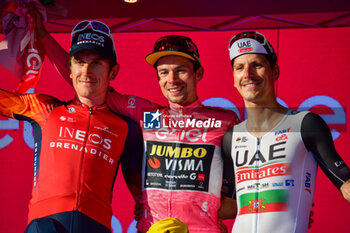 2023-05-28 - Geraint (Ineos) Roglic (Jumbo) Almeida (UAE) in the podium of Giro d'Italia 2023 - 21 STAGE - ROMA - ROMA - GIRO D'ITALIA - CYCLING