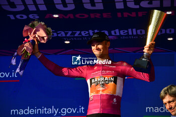 2023-05-28 - Jonathan Milan win the Maglia Ciclamino - Giro d'Italia 2023 - 21 STAGE - ROMA - ROMA - GIRO D'ITALIA - CYCLING