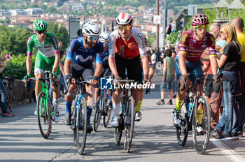 2023-05-21 - Fernando Gaviria, Movistar Team and Simone Consonni, Team Cofidis, climbing the Boccola in Bergamo, Citta Alta - 15 STAGE - SEREGNO - BERGAMO - GIRO D'ITALIA - CYCLING